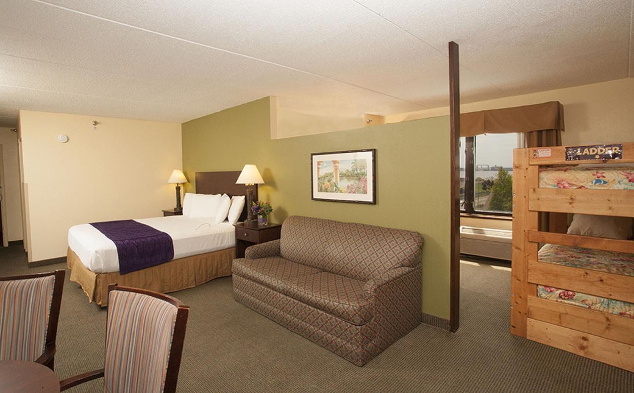 Edgewater Waterpark Hotel Duluth Exterior foto